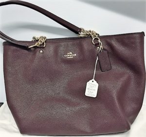 Bear Creek Gas Bar - A Popular Gas Station South of London