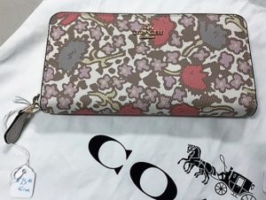 Bear Creek Gas Bar - A Popular Gas Station South of London